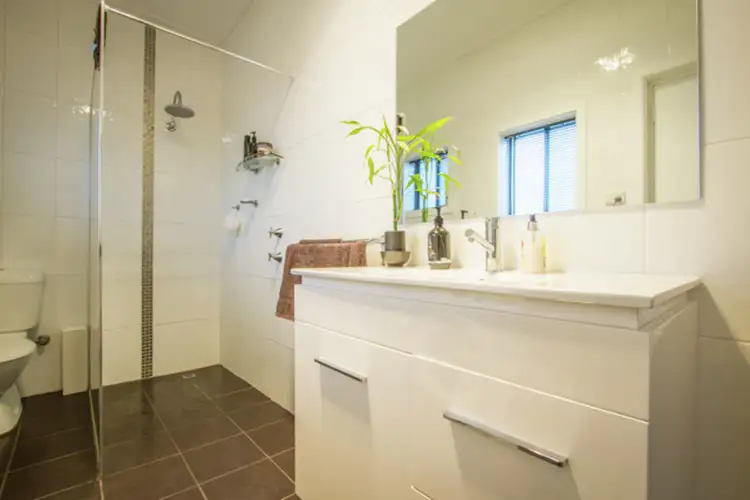 Sixth view of Homely unit listing, 2/7 O'Halloran Terrace, Mount Gambier SA 5290