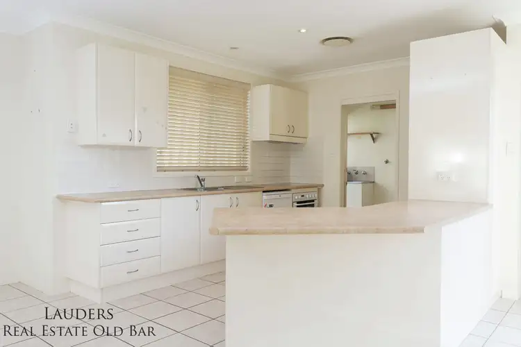 Fifth view of Homely villa listing, 3/6 Bryan Street, Old Bar NSW 2430