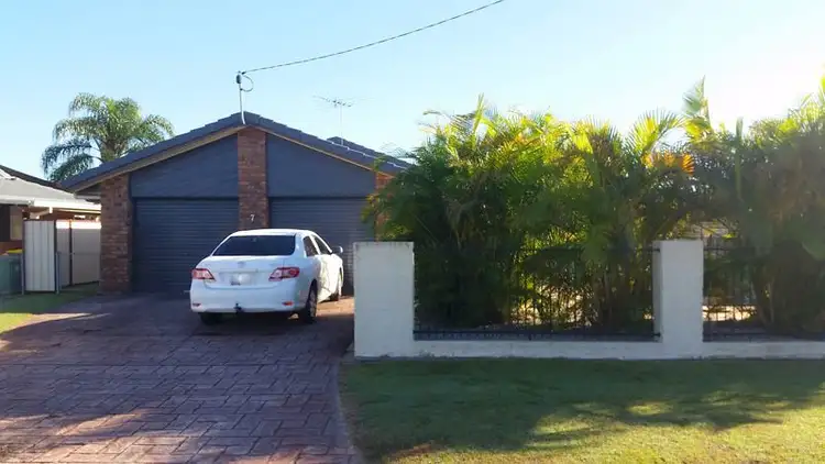 7 Marton Pl, Banksia Beach QLD 4507