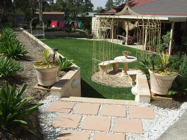 8 Duckwood Crt, Elimbah QLD 4516