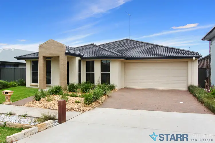19 Drummond Avenue, Ropes Crossing NSW 2760
