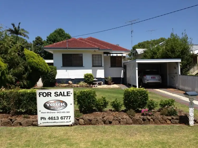 9 Goodwood Street, Newtown QLD 4350