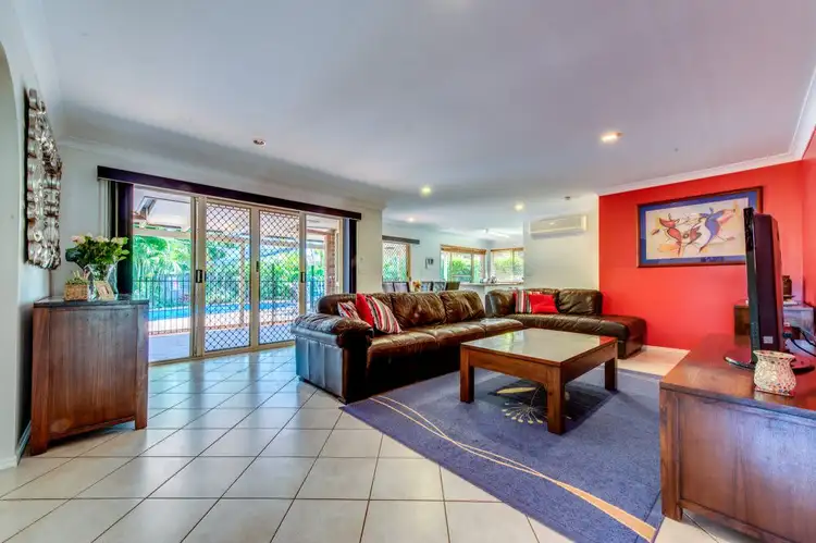 Third view of Homely house listing, 8 Eskdale Court, Parkinson QLD 4115