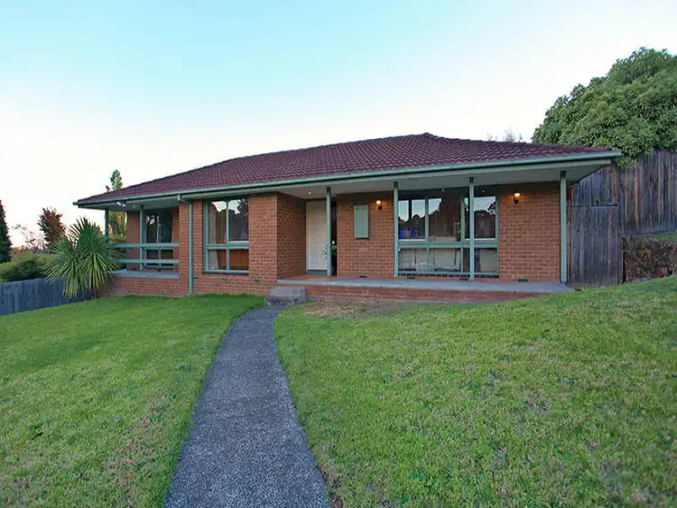 7 Marra Court, Endeavour Hills VIC 3802