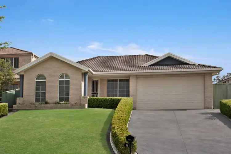 18 Scobie Street, Fletcher NSW 2287