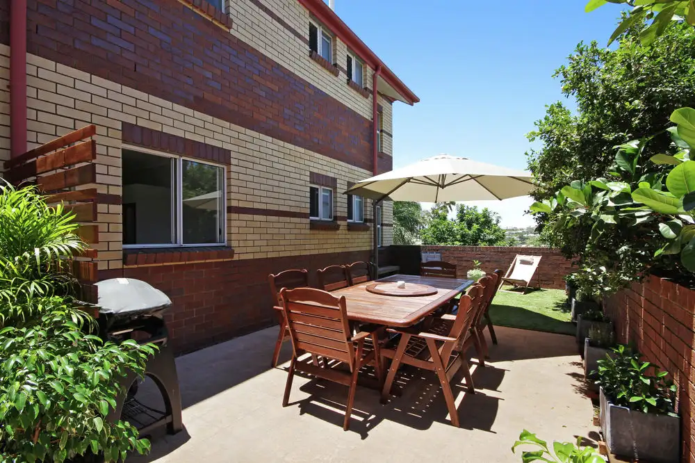 Main view of Homely unit listing, 1/282 Cavendish Road, Coorparoo QLD 4151