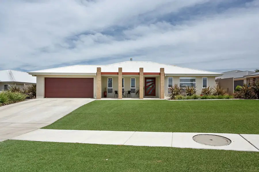 Main view of Homely house listing, 35 Barton Avenue, Lloyd NSW 2650