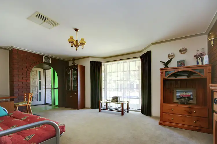 Fifth view of Homely house listing, 327 Jameson St, Deniliquin NSW 2710