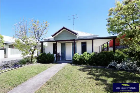 Main view of Homely unit listing, 1/37 Dutton St, Yass NSW 2582