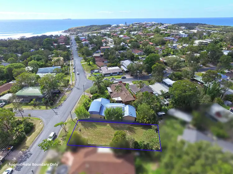 68 Fiddaman Rd, Emerald Beach NSW 2456