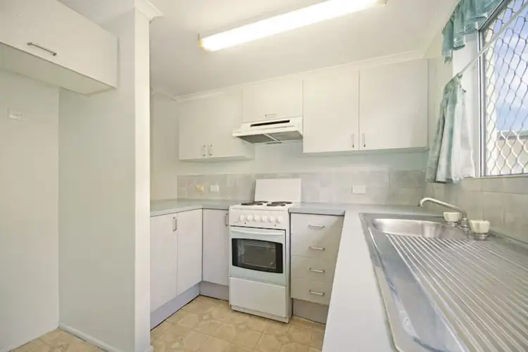 Fourth view of Homely unit listing, 7/11-12 Maytown Close, Manoora QLD 4870