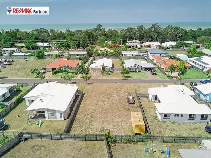 9 Seaway Parade, Toogoom QLD 4655