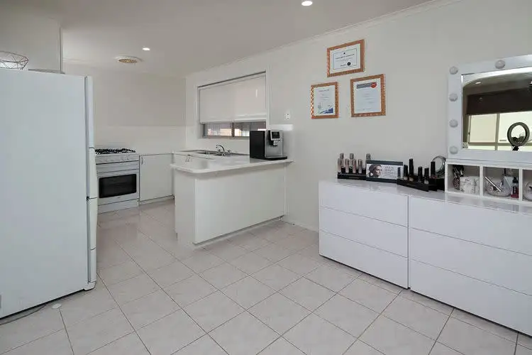 Third view of Homely unit listing, 1/16 Temby Close, Endeavour Hills VIC 3802