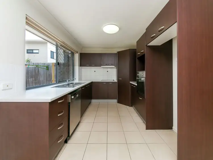 Fifth view of Homely townhouse listing, 3/54 Hill Crescent, Carina Heights QLD 4152