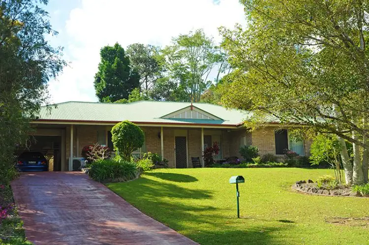 7 Muirfield Crescent, Nambour QLD 4560