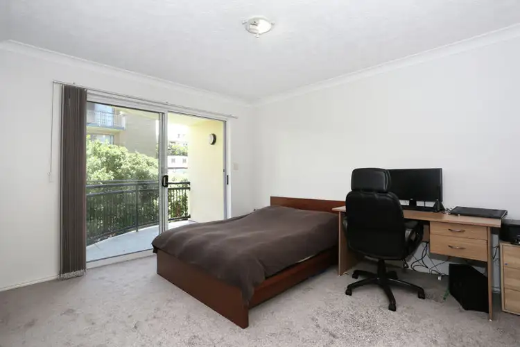 Fifth view of Homely unit listing, 3/10 Lissner street, Toowong QLD 4066
