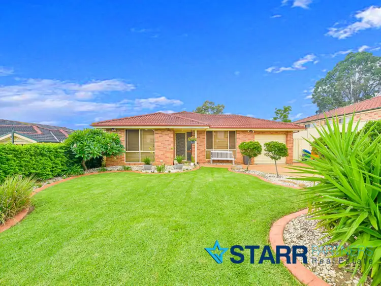 15 Carbasse Crescent, St Helens Park NSW 2560