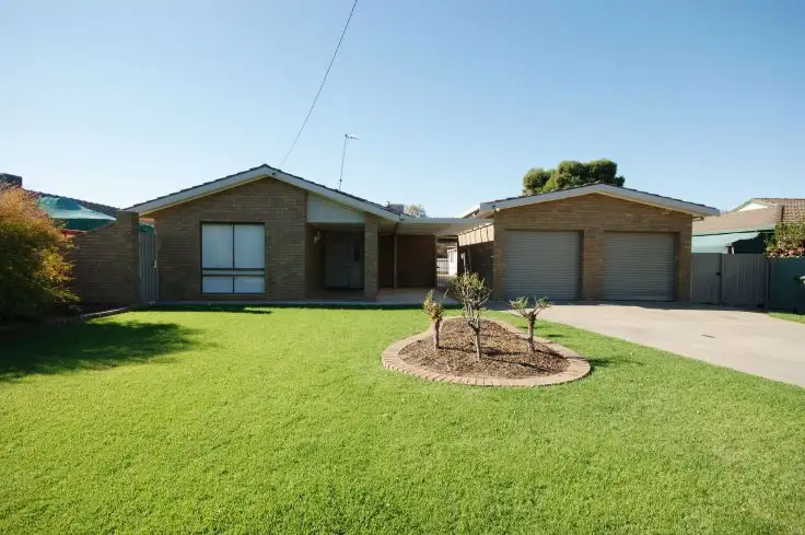 539 Sloane St, Deniliquin NSW 2710