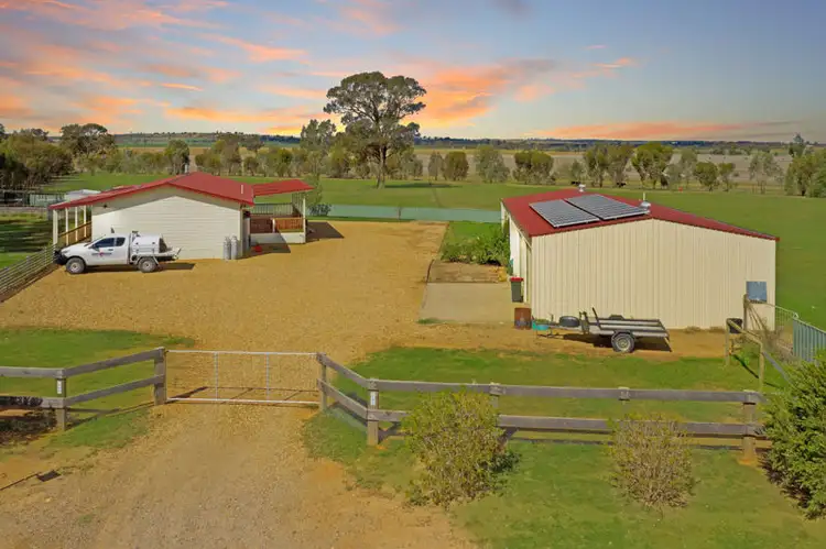 80 Wyoming Lane, Junee NSW 2663