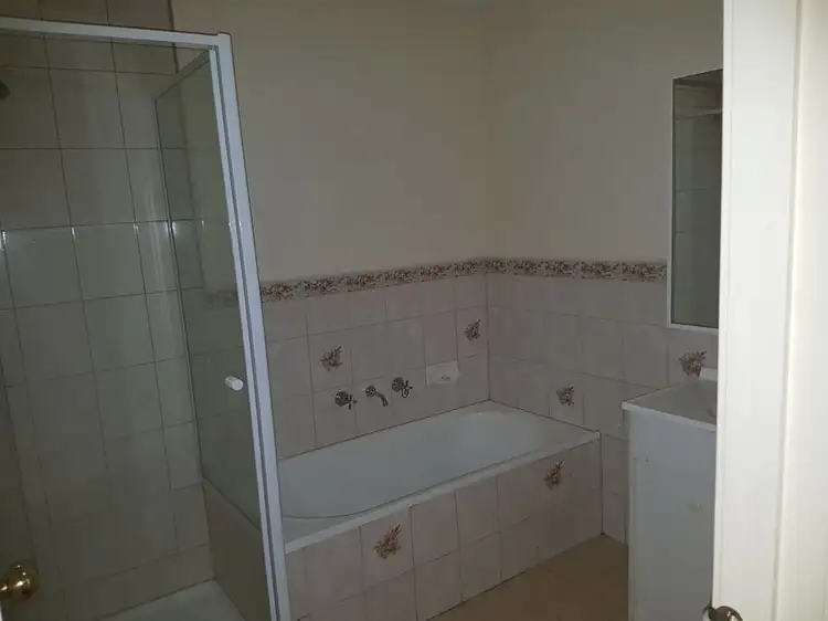 Fifth view of Homely unit listing, 2/46 Banksia Grove, Tullamarine VIC 3043