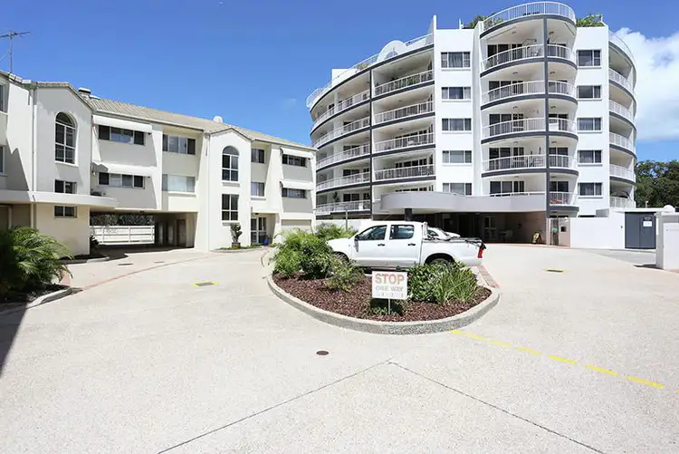 4/5 Links Court, Woorim QLD 4507