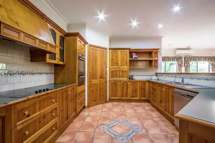 Fifth view of Homely house listing, 18 Glenmont Crescent, Mount Gambier SA 5290