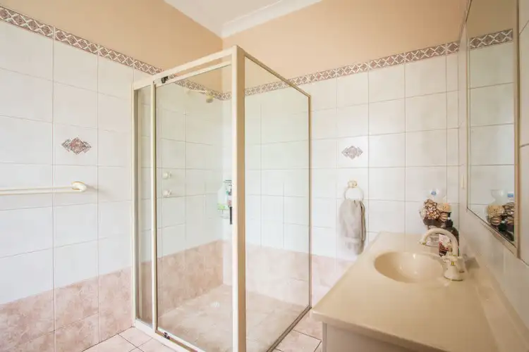 Sixth view of Homely house listing, 18 Glenmont Crescent, Mount Gambier SA 5290