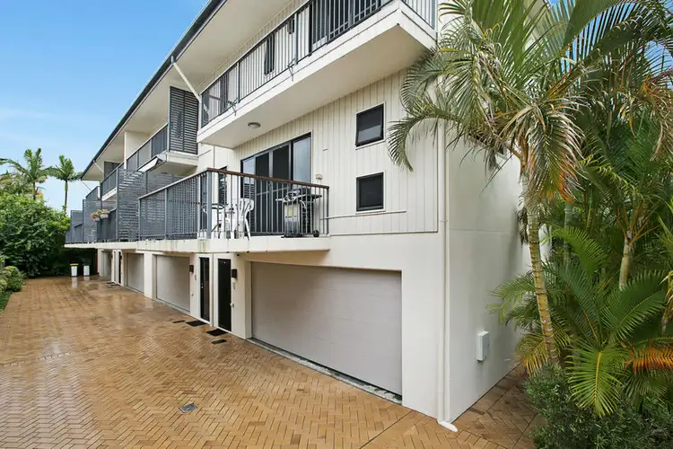 1/6 Emsworth Street, Wynnum QLD 4178