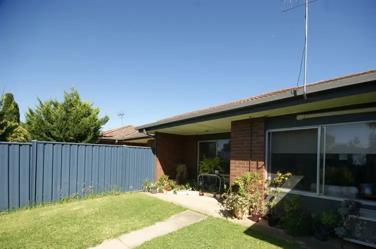 1, 4&6/334-336 Henry Street, Deniliquin NSW 2710