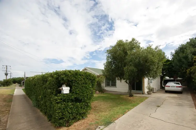 345 Wood Street, Deniliquin NSW 2710