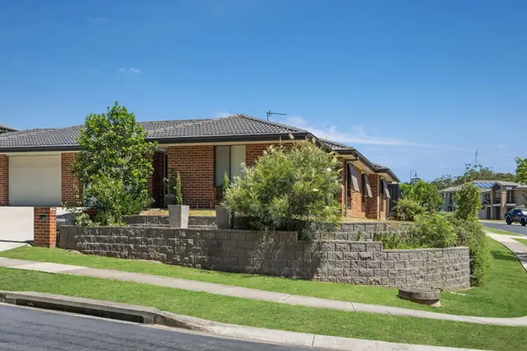 2/9 Tallowood Crescent, Fletcher NSW 2287