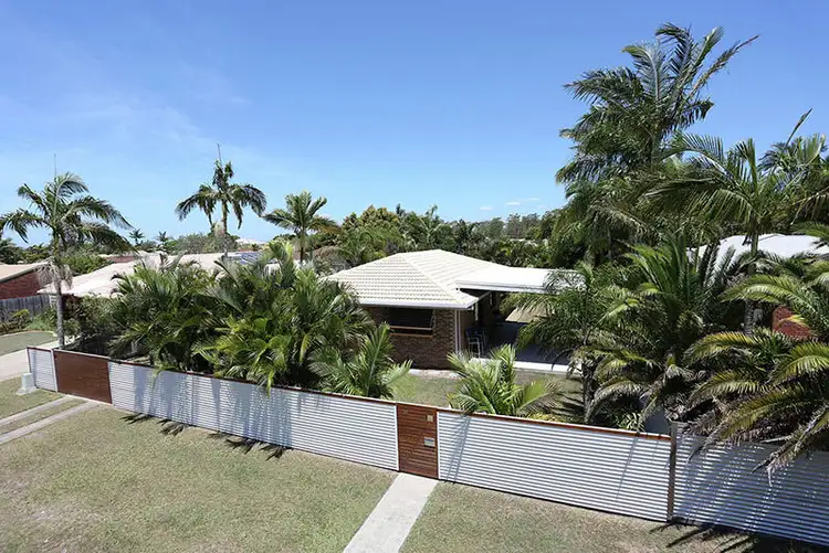 32 Hawaii Crescent, Banksia Beach QLD 4507