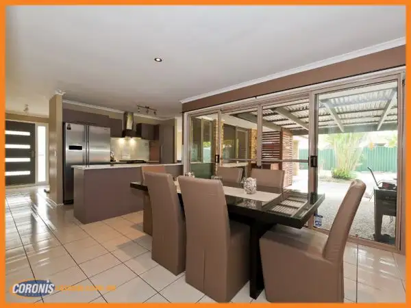 7 Lintrose Court, Edens Landing QLD 4207