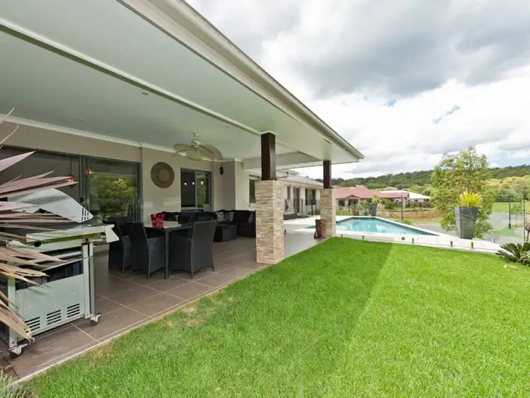 2 Clem Close, Daisy Hill QLD 4127