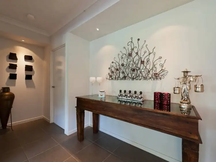 Sixth view of Homely house listing, 2 Clem Close, Daisy Hill QLD 4127