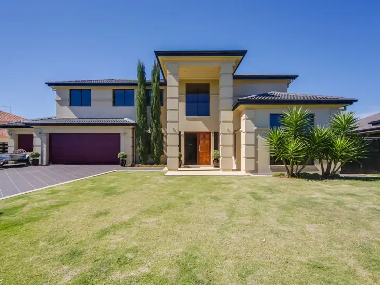 z6 The Avenue, Windaroo QLD 4207