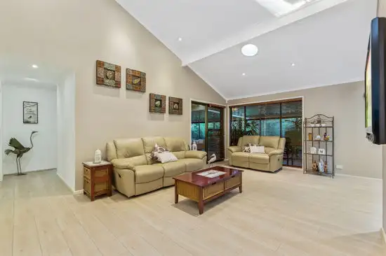 Sixth view of Homely house listing, 8 Bulloo Ct, Runcorn QLD 4113