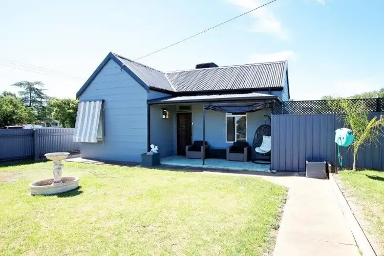 73 Regent St, Junee NSW 2663