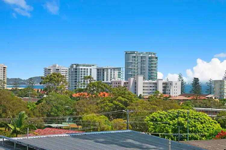 11/7-9 Stapylton Street, Coolangatta QLD 4225