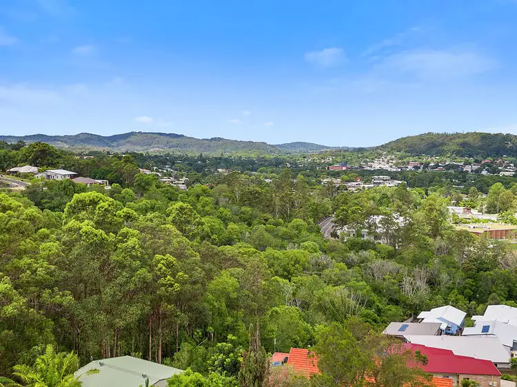69 Hillcrest Avenue, Nambour QLD 4560