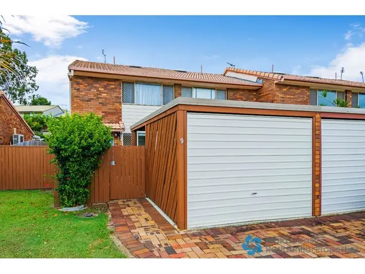 9/81 Olsen Avenue, Labrador QLD 4215