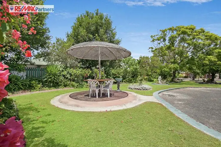 6 Bayrise Drive, Urangan QLD 4655