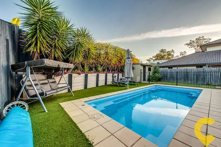 6 Santorini Place, Forest Lake QLD 4078