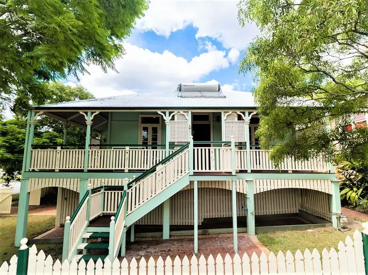 109 Milsom Street, Coorparoo QLD 4151