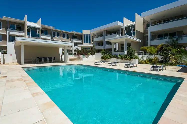 17/1 Lakefront Crescent, Varsity Lakes QLD 4227
