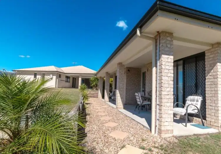 13 Scaroni Court, Ningi QLD 4511
