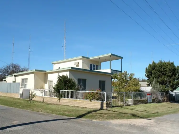 8 Stuckey Street, Moonta Bay SA 5558