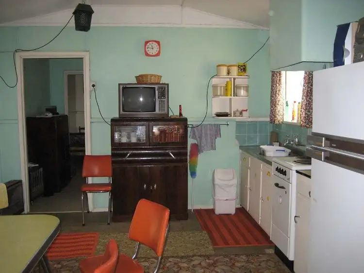 Second view of Homely house listing, 4 Horn Street, Port Clinton SA 5570