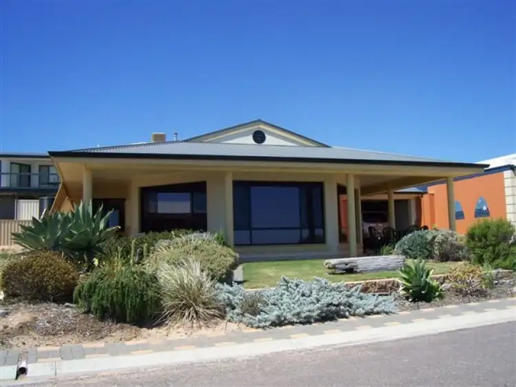 6 Kay Drive, North Beach SA 5556