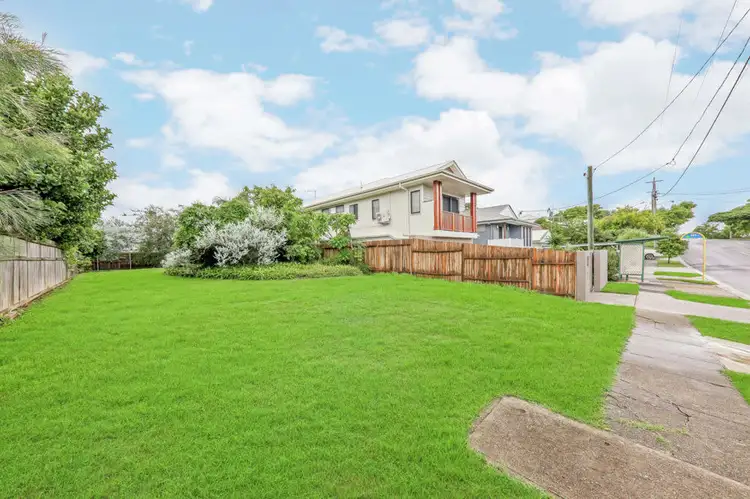 135 Waverley Road, Taringa QLD 4068
